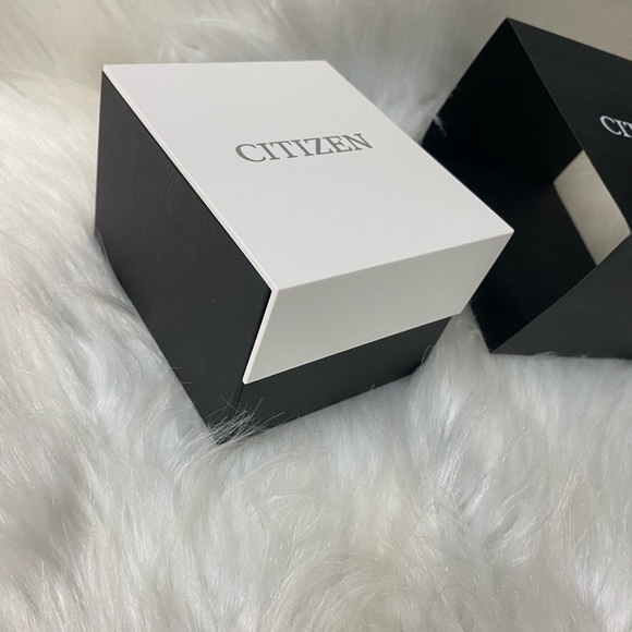 🎉HP x2 🎉 Men’s Citizen Eco-Drive Dress Watch - Picture 4 of 9